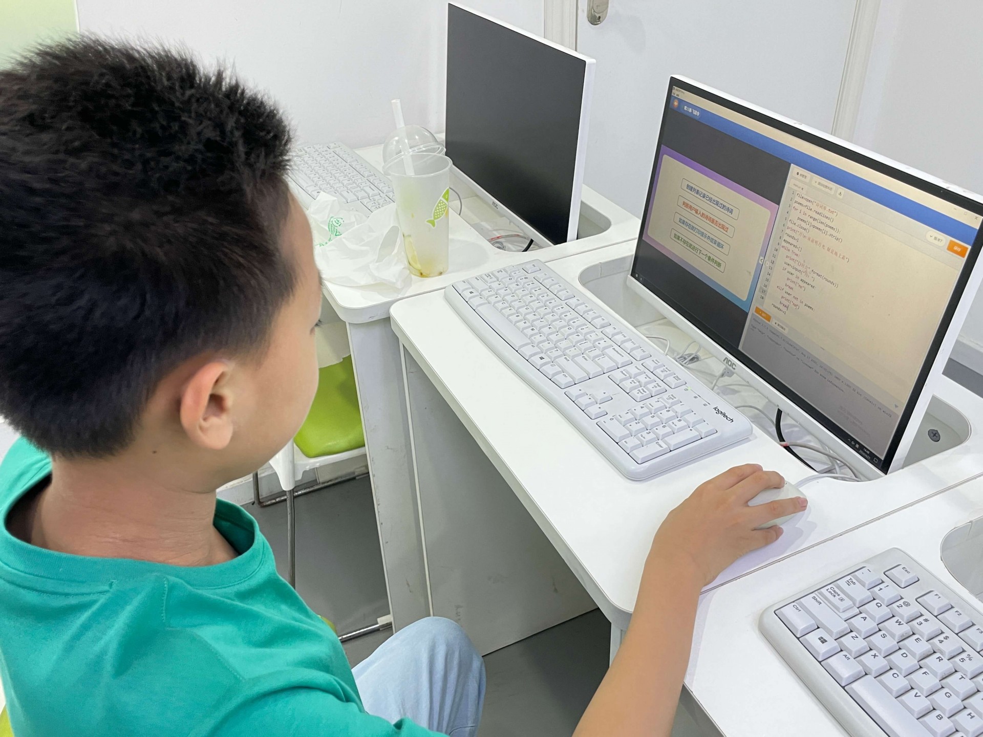 111.jpg 编程机构揭秘:少儿编程主要是学什么内容的?(图2)