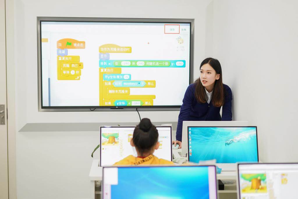 OW.jpg 机器人编程和少儿编程是一样的吗?主要学什么内容?(图1)